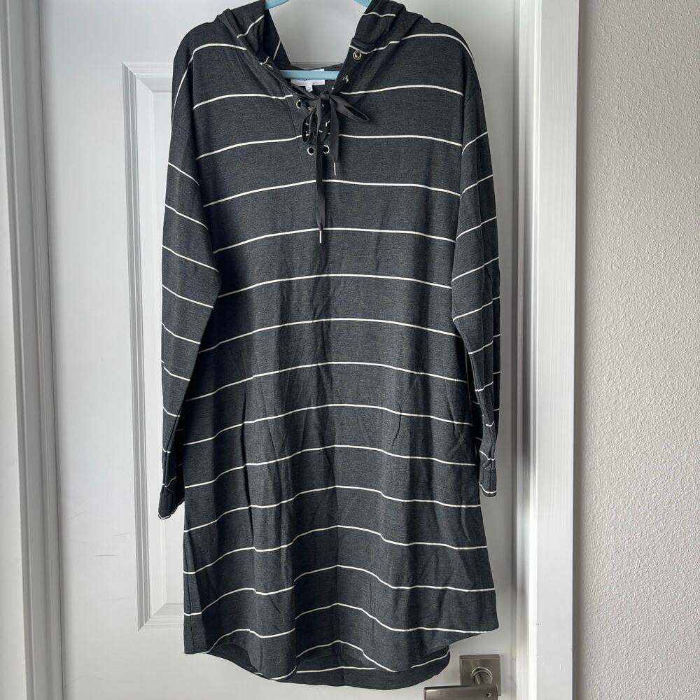 NWT Soma Weekend Lace up and Go Short Dress Gray Radiant Strip Minimalist SZ L